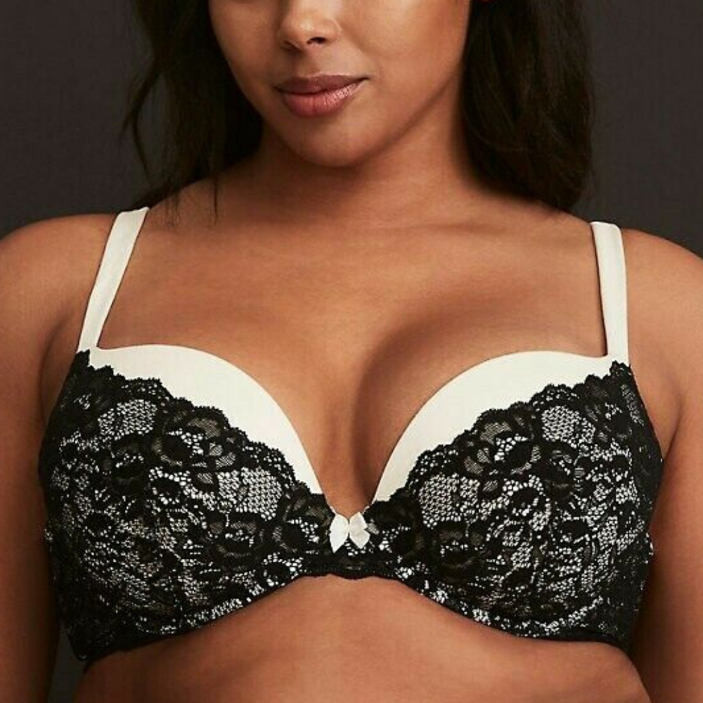 Torrid Plunge Bra Ivory Black Lace 36D